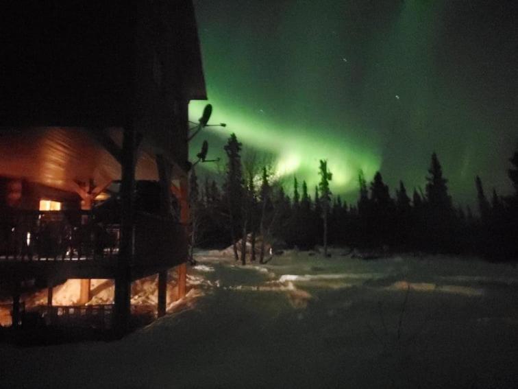 Mount Logan Ecolodge & Retreat Center Haines Junction Bagian luar foto