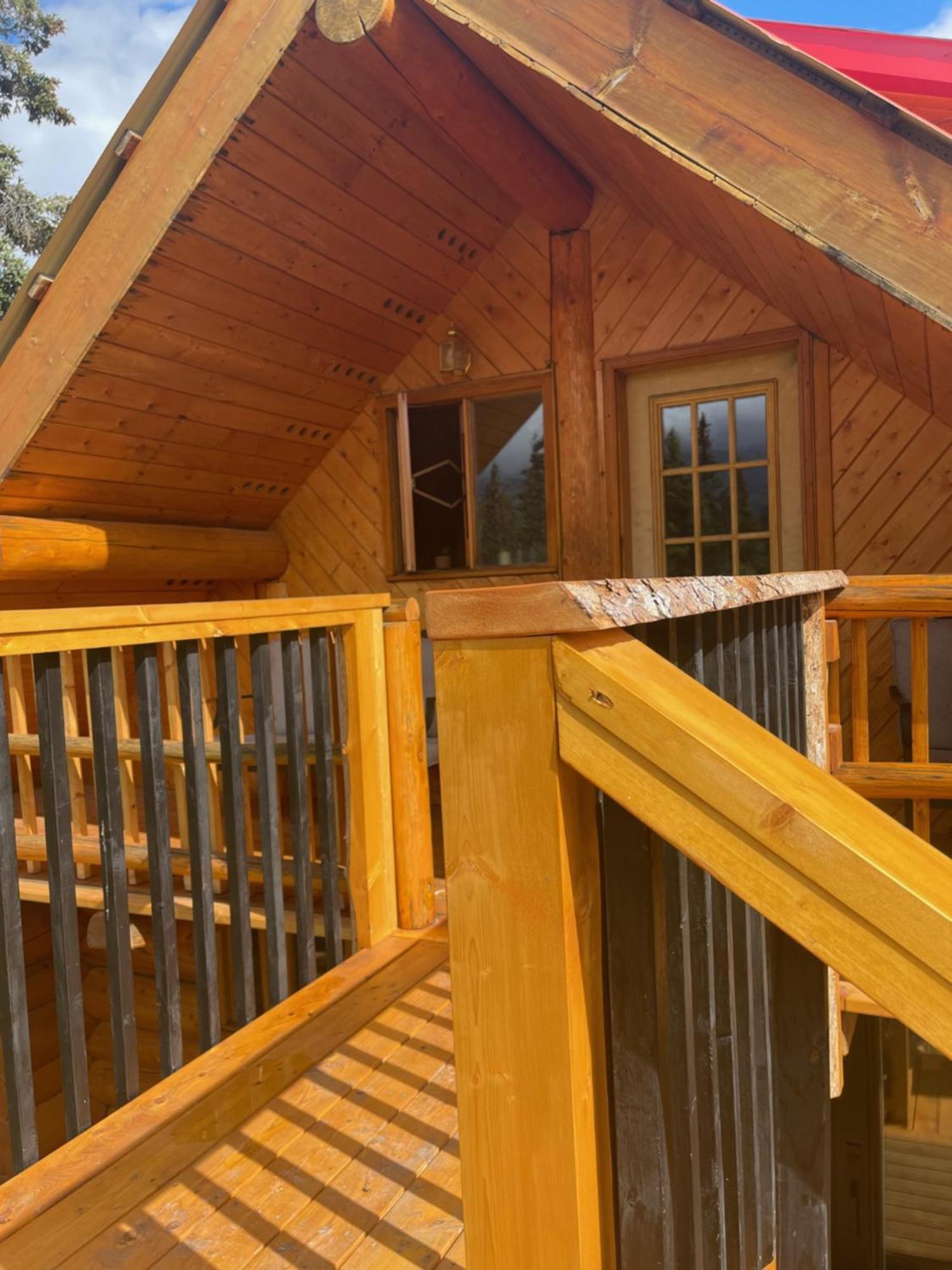 Mount Logan Ecolodge & Retreat Center Haines Junction Bagian luar foto