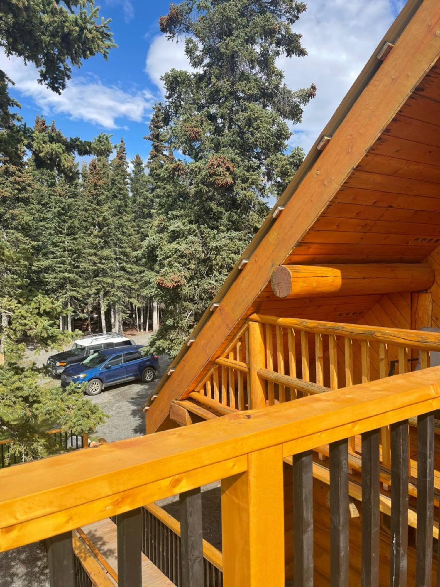 Mount Logan Ecolodge & Retreat Center Haines Junction Bagian luar foto