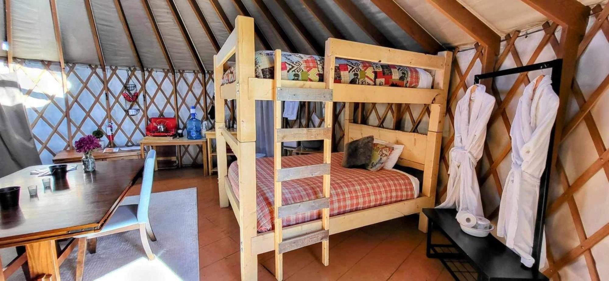 Mount Logan Ecolodge & Retreat Center Haines Junction Bagian luar foto