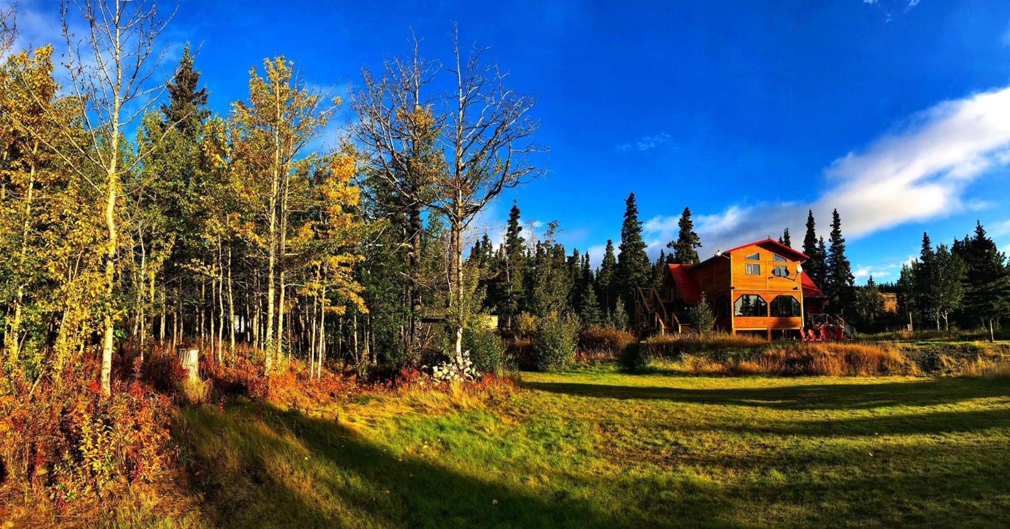 Mount Logan Ecolodge & Retreat Center Haines Junction Bagian luar foto